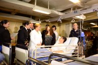 Presidenta Bachelet y Comandante en Jefe de la Armada visitaron operativo médico en buque con capacidades hospitalarias