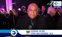 Ministro de Asuntos Marítimos de Panamá, Jorge Barakat anuncia nueva ruta de cruceros. Ministra Hutt destaca el evento. Autoridades portuarias de Valparaíso y San Antonio ven nueva era de desarrollo portuario. Trabajadores portuarios agradecidos de participar en el evento.