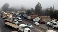 120 camioneros reciben citación judicial tras corte de Ruta 68