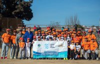 Ganadores de fondo deportivo de Puerto San Antonio inauguran torneo de béisbol en la ciudad