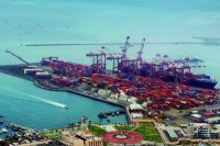 La carga movilizada en puertos de Perú se desplomó en abril