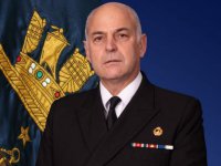 La brillante trayectoria del designado nuevo Comandante en Jefe de la Armada, almirante Juan Andrés de la Maza.