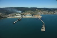 Inician descarga de torres para parque eólico Cuel en Puerto Lirquén