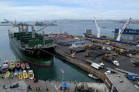 Puerto Valparaíso apoya mejoras medioambientales en Escuela Juan Wácquez del Cerro Ramaditas