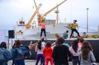 Con zumba, magia y cine Puerto Valparaíso dio inicio a su Ciclo Vive Muelle Prat
