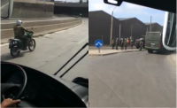 En espectacular operativo Carabineros asegura derecho de trabajadores de Puerto Central a acceder a sus lugares de labores.