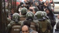 Con una manifestación frente a Aduanas, portuarios de Valparaíso iniciaron protestas callejeras por decisión de EPV de prohibir aforar en los recintos portuarios.