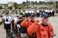 Las marejadas y la temida fragata portuguesa son las principales advertencias de las autoridades para la temporada de playas que se inició el pasado 15 de diciembre.