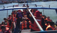 Niños de la precordillera conocieron el mar gracias a una invitación de la Hermandad de la Costa y Puerto San Antonio.