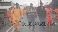 Vuelva a ver el reportaje a fondo sobre el conflicto de las "cargas limpias" analizada por líderes de la Cámara Marítima, Cámara Aduanera, Confederación del Transporte, parlamentarios, concesionario, Central Unitaria de Trabajadores y sindicatos afectados y por los mismos responsables de la medida los directivos y ejecutivos de EPV.