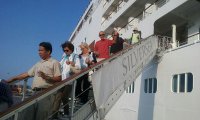 Con 796 personas entre tripulantes y pasajeros arribó al puerto de Arica el crucero Silver Spirit proveniente del Perú.