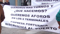 Portuarios refutan a Nast, Newes y Hoffman y les preguntan ¿Que han hecho para ayudar a los trabajadores portuarios en su conflicto de las cargas limpias? Pero reconocen posición pro-competitividad de CRCP y su presidente Pier-Paolo Zaccarelli.