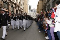 Desfile del 21 de Mayo recupera su esplendor sin disturbios que ocasionaban las protestas por la cuenta presidencial