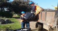 Puerto San Antonio realizó operativo de limpieza en la ribera norte del río Maipo