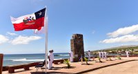 Armada inauguró primer faro ecológico de Chile en Isla de Pascua