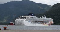 Norwegian Sun realizó su tercera recalada de la temporada en Puerto Chacabuco