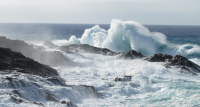 Olas de 5 metros llegan con nuevo aviso de marejadas anormales