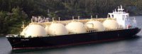 El gas natural, opción para frenar la contaminación también en el mar