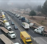 Dron de la manifestación de los transportistas en la Ruta 68 (Véalo en pantalla competa)