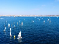 Escuela de Vela de Puerto Angamos participó en regata “Héroes de Angamos”