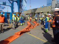 TPS y Suatrans realizan ejercicio de demostración de atención de emergencia de derrame de hidrocarburos con posible escurrimiento al mar