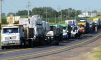 Camioneros afirman que la situación país es insostenible para la industria