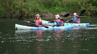 Las heroicas sobrevivientes del del cáncer de mama gracias a la práctica del kayak.