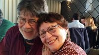 Recuerdan a prolífico escritor chileno Luis Sepúlveda uno de los primeros fallecidos por Coronavirus en España
