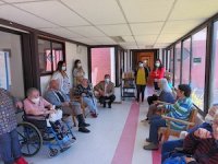 STI entrega desayunos a personas residentes y trabajadores del Hogar de Ancianos Divina Providencia de Llolleo