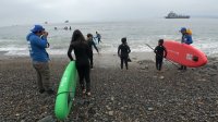 Con la práctica del Stand Up Paddle se iniciaron los talleres náuticos de Ganamar.