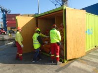TPS realiza revisión de contenedores Hazmat (materiales peligrosos