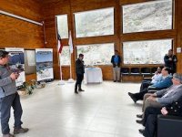 Realizan emotivo reconocimiento a estibadores que operan en muelles de Puerto Chacabuco