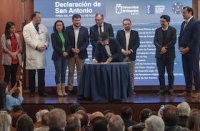 Autoridades políticas y dirigentes sociales suscriben declaración para que la Universidad de Valparaíso abra sede en San Antonio