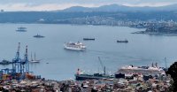 El Peace Boat o Barco de la Paz que realiza una gira internacional, recaló en Terminal Pacífico Sur Valparaíso.