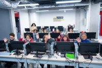 Con éxito avanza el curso de alfabetización digital para adultos mayores que desarrolla Puerto San Antonio