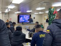 Especialistas del Centro Zonal de Meteorología Marina de magallanes y antártica chilena realizaron instrucción a bordo del ARC 151 “Simón Bolívar” previo a su despliegue antártico