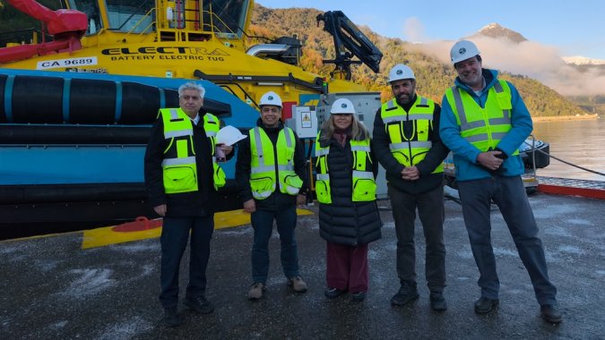 Directorio de Emporcha visita poderoso emolcador 