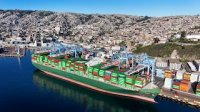 Puerto Valparaíso recibe a uno de los buques de mayor tamaño que han arribado al país